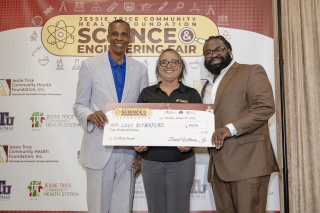 Photo Credit: Ricardo Reyes, Sonshine Communications